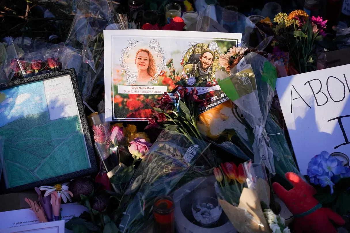 News Wrap: DHS says agents in Alex Pretti shooting on leave