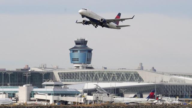 Shutdown talks deadlocked as airlines cancel flights