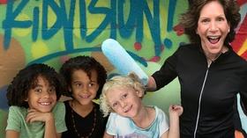 Video thumbnail: KidVision Pre-K KidVision Pre-K Wall Art Studio Field Trip