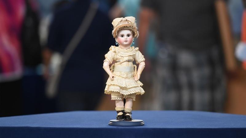 Antique doll best sale appraisal near me