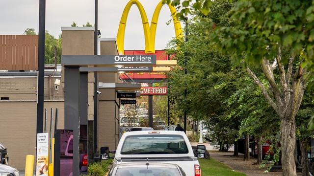 News Wrap: More E. coli cases linked to McDonald's outbreak