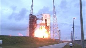 Video thumbnail: PBS NewsHour NASA looks to return astronauts to the moon