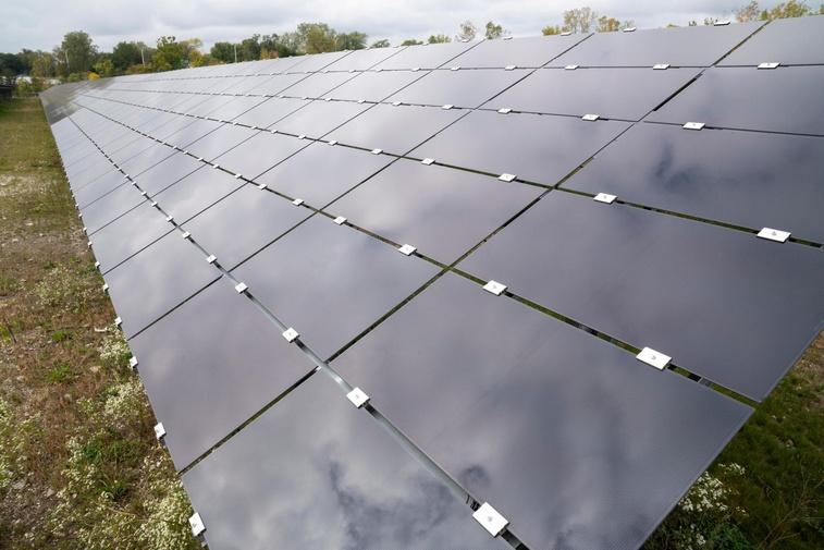 Will more embrace renewables after the latest oil surge? Poster