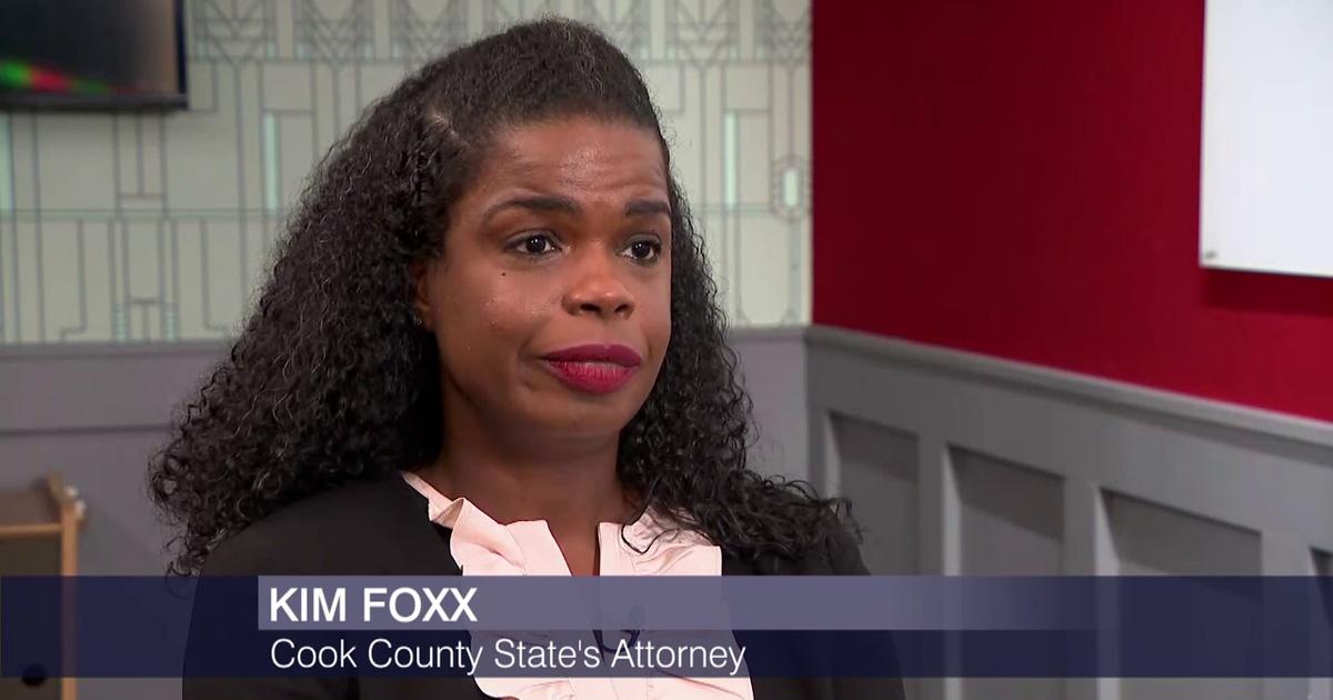 Chicago Tonight Embattled Cook County States Attorney Kim Foxx Speaks Out Season 2020 Kera