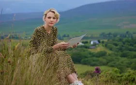 Carey Mulligan Learns About Her Grandfather's 21st Birthday
