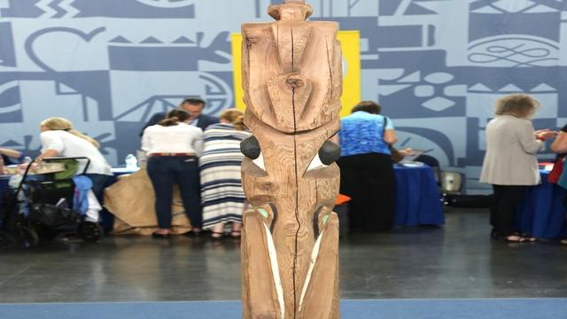 Antiques Roadshow | Appraisal: Northwest Coast Totem Pole, ca. 1955