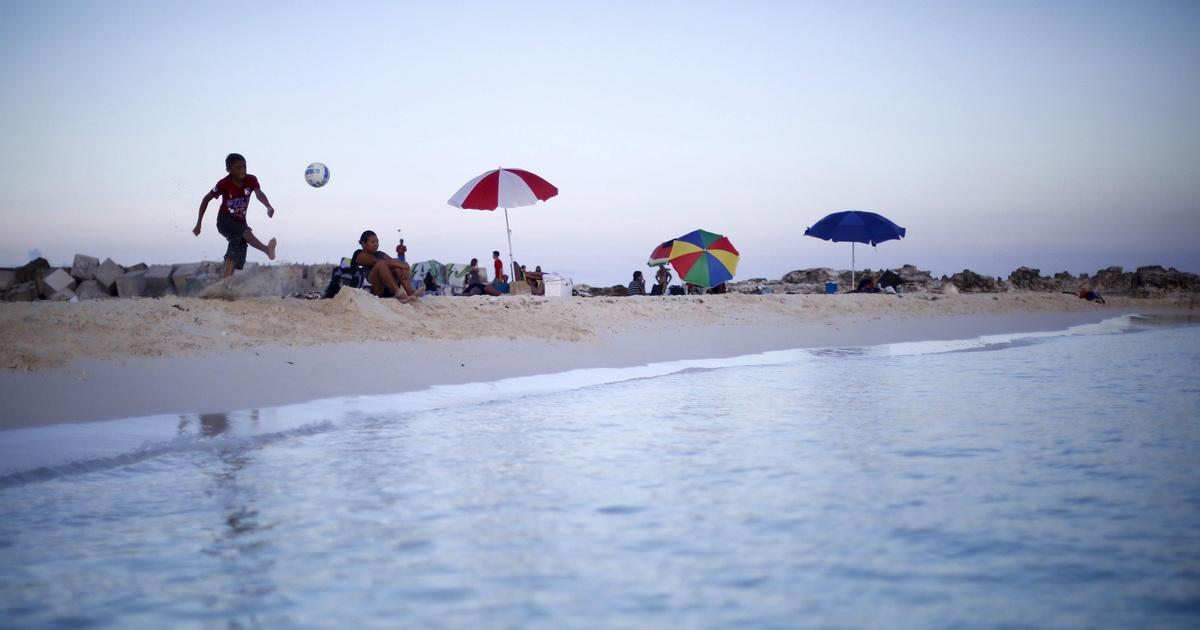 PBS News Hour | Tourist paradise Cancun is embroiled in a deadly drug war | Season 2018 | PBS