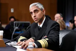 Surgeon general calls for social media warning labels