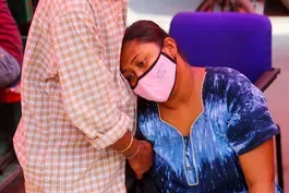 News Wrap: Biden promises India aid, COVID vaccines