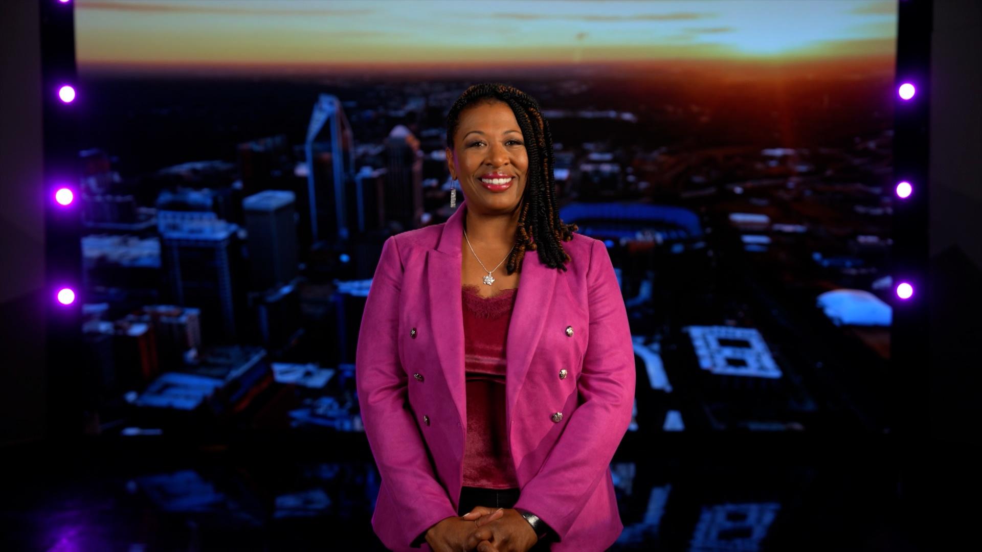 Host of NC Weekend Deborah Holt Noel.