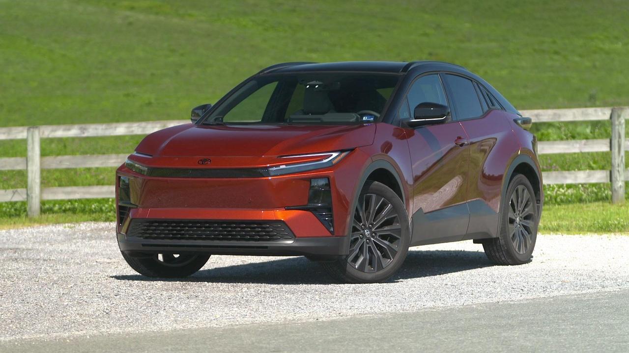 MotorWeek | 2026 Toyota C-HR & 2026 BMW M2 CS