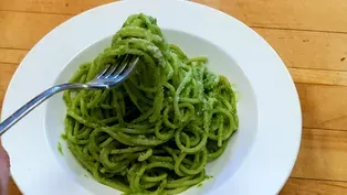 Jacques Pépin Makes Spaghetti with Basil Pesto