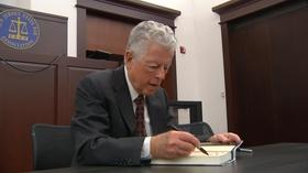 Video thumbnail: NJTV News Florio highlights his autobiography 'Standing on Principle'