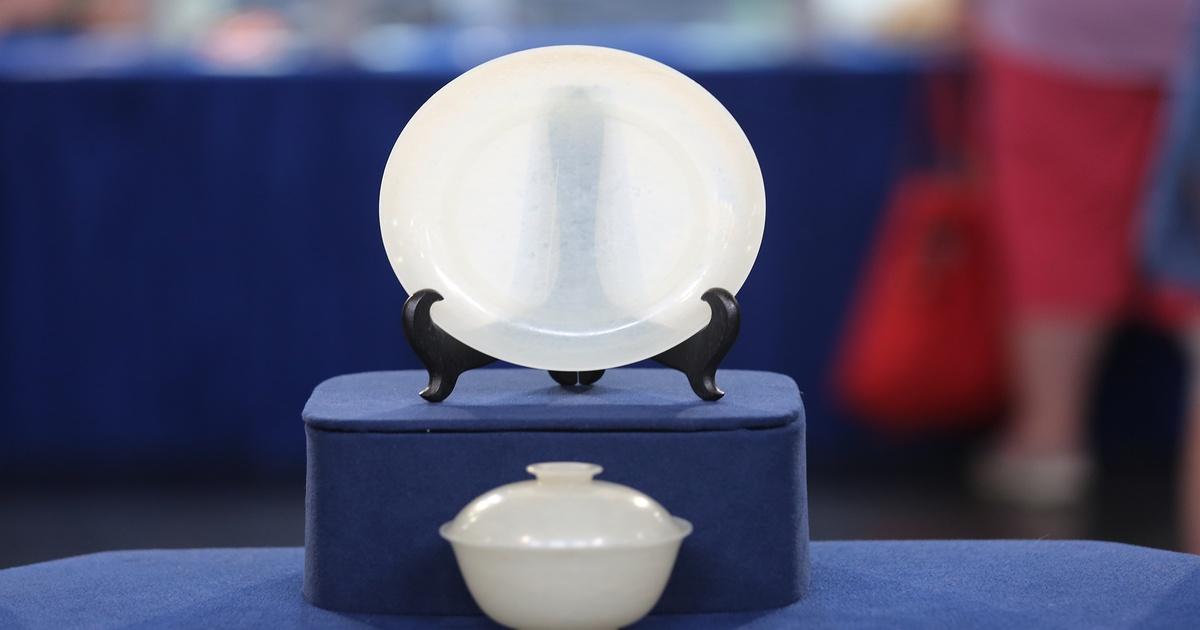 Antiques Roadshow | Appraisal: Chinese White Jade Dish & Rice Bowl, ca ...