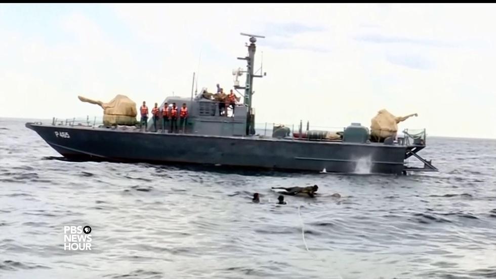 Elephant out for a swim gets emergency rescue at sea image