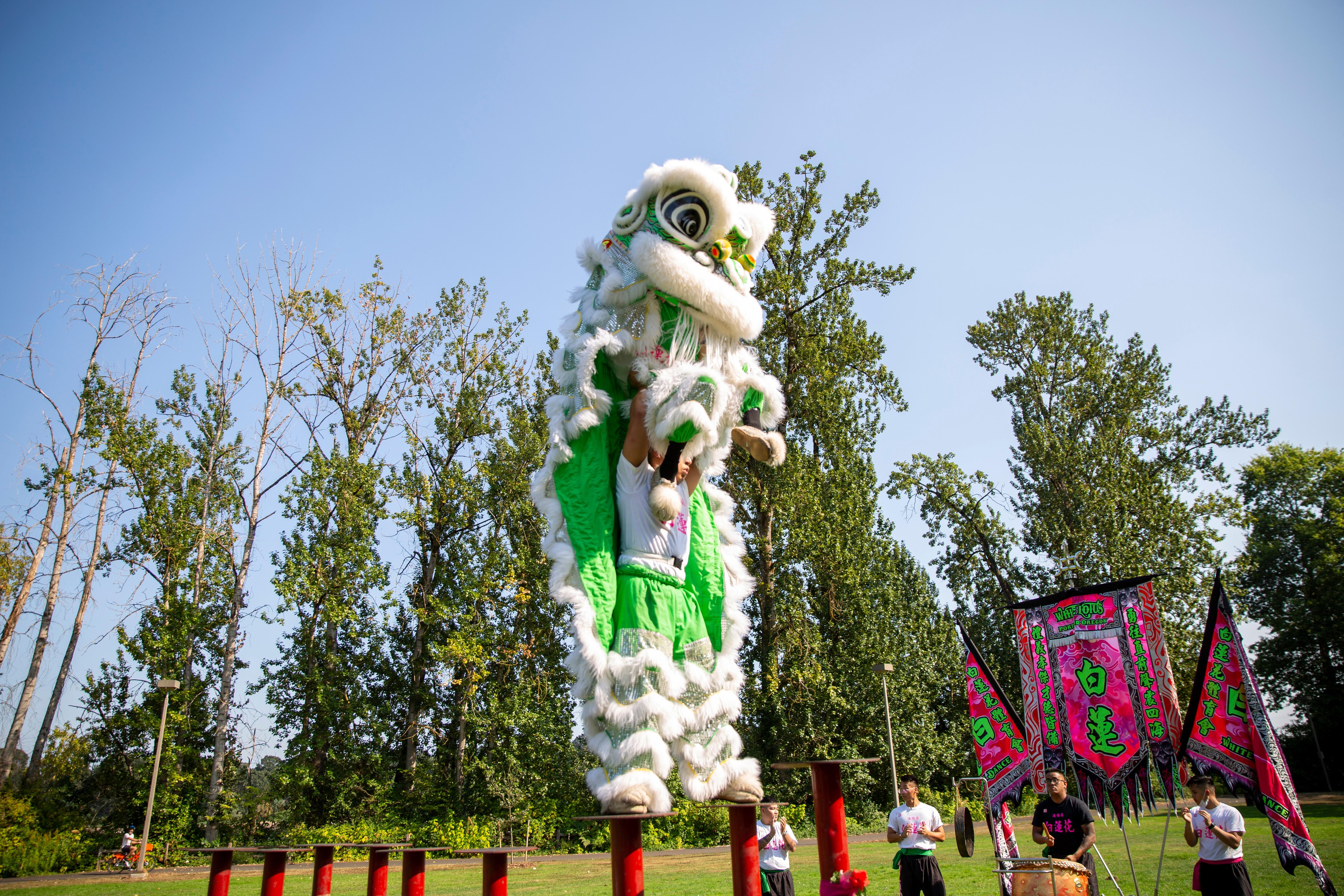 White Lotus Dragon & Lion Dance