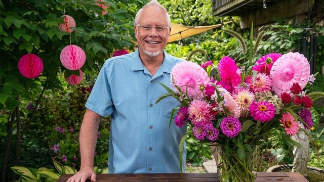 J Schwanke's Life In Bloom | Honeycomb Blooms