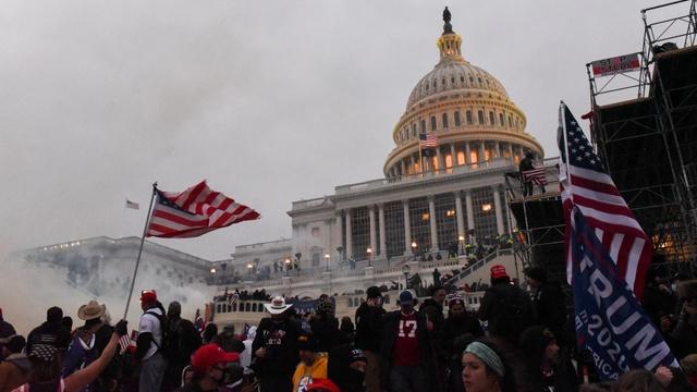 News Wrap: DOJ seeks to erase Jan. 6 convictions
