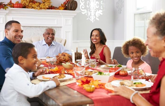 Talking About Money Matters With Family at Thanksgiving