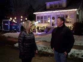How to Safely Hang Outdoor Christmas Lights